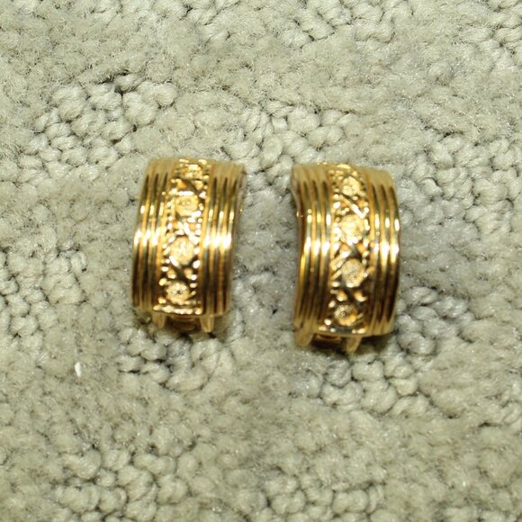 Vintage Christian Dior Gold Tone Clip On Half Hoop Earrings - Picture 1 of 5